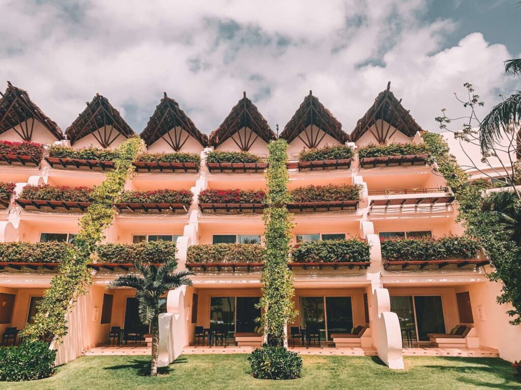 منظمة جنباً الى جنب